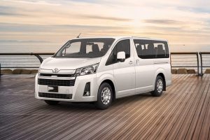 Alquiler de coches con chófer en Tailandia. Servicio privado, seguro y cómodo para traslados, tours y viajes de negocios. Reserva fácil.Descubre Tailandia con coches de alquiler con chófer profesional. Traslados, excursiones y rutas privadas con total comodidad.
