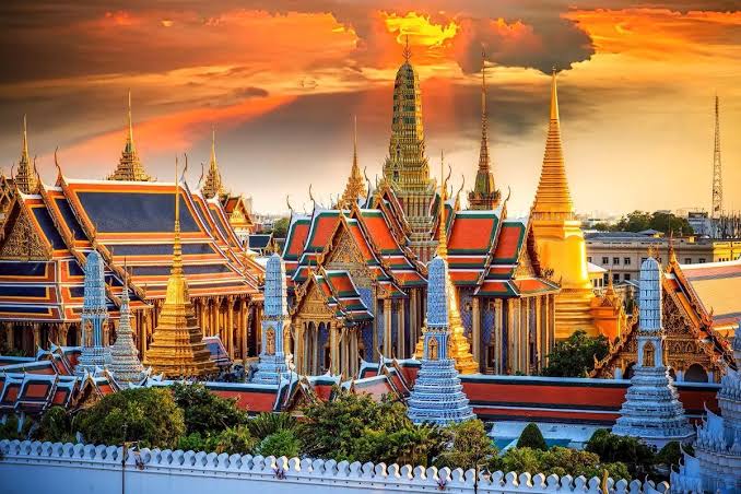 Buda de Esmeralda en Bangkok: historia, significado y guía para visitar Wat Phra Kaew